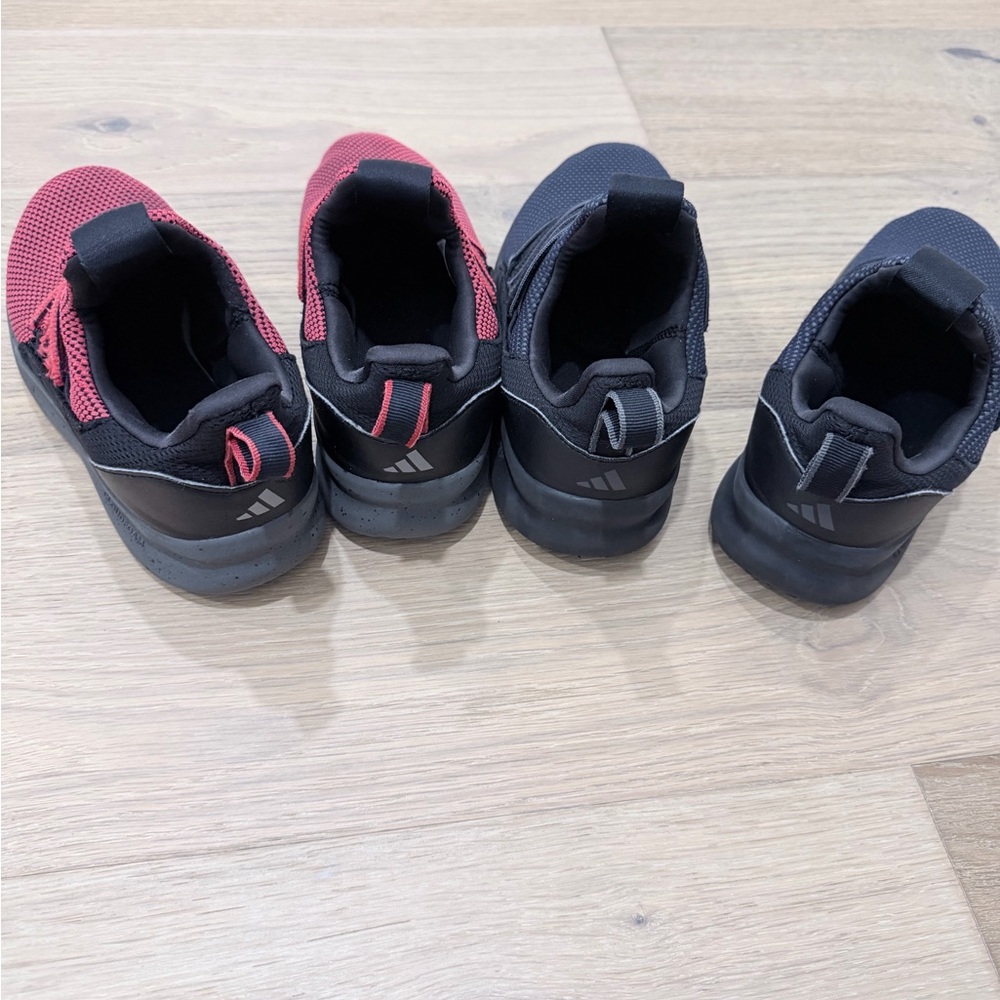 Adidas Kids Sneakers in Red and Black - Picture 2 of 11